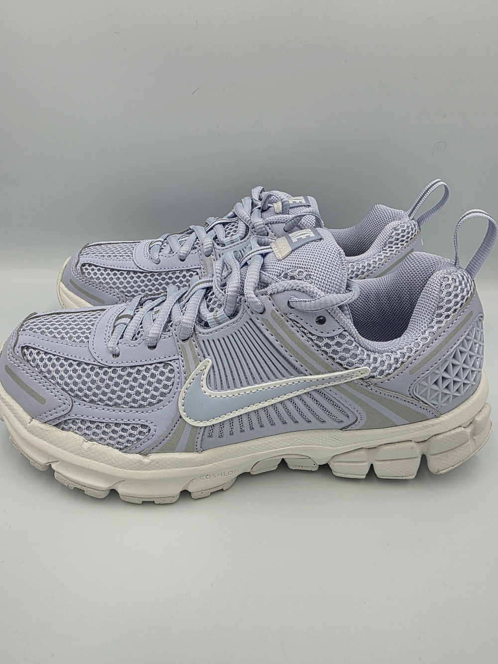 Kids Nike Vomero 5-Size 4Y/5½ Women - Box Has No Lid
